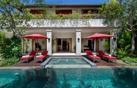 Красивая вилла с бассейном и большим садом рядом с пляжем, в одном из самых престижных районов, Семиньяк, Бали, Индонезия за 9 000 € в неделю
