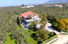 Двухэтажная вилла с оливковой рощей и гаражом на Пелопоннесе, Греция за 525 000 €