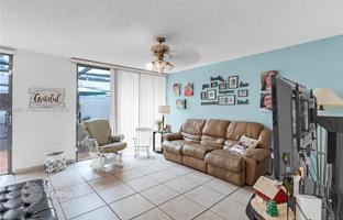 3-комнатный дом 155 м² в Пемброк-Пайнс за $465 000
