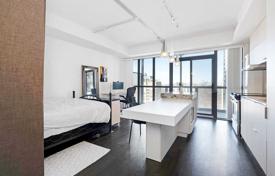 Квартира на Чарльс-стрит Восток, Олд Торонто, Торонто,  Онтарио,   Канада за C$784 000