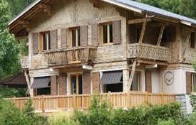 Просторное шале с террасой и джакузи, Шамони, Франция за 3 060 € в неделю