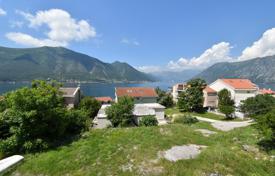 Просторный участок под застройку с прекрасным видом в Доброте, Котор, Черногория за 750 000 €