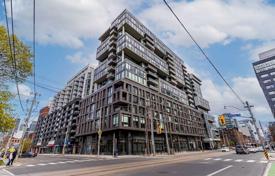 Квартира на Батерст-стрит, Торонто, Онтарио,  Канада за C$685 000