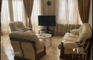 14-комнатный дом 640 м² в Сабуртало за $1 500 000