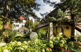 Роскошное поместье с частным садом, огородом, бассейном, гаражом, боулингом и террасами, Оберрорбах, Австрия за 5 900 000 €