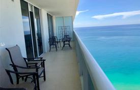 Меблированные трехспальные апартаменты в шаге от пляжа, Халландейл Бич, Флорида, США за 821 000 €