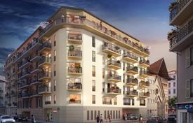 Трехкомнатные апартаменты в новом доме рядом с портом Ниццы, Лазурный Берег, Франция за 375 000 €