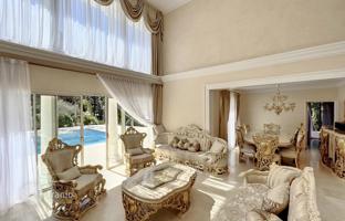 8-комнатная вилла в Сен-Рафаэль за 2 500 000 €