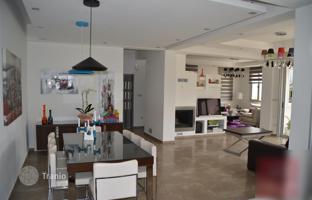 4-комнатная вилла 240 м² в Фамагусте за 990 000 €
