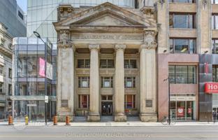 4-комнатная квартира в Янг-стрит за C$1 034 000