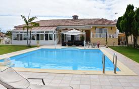 Великолепная вилла с бассейном, джакузи и теннисным кортом в Пуэрто‑де-ла-Крус, Тенерифе, Испания за 1 075 000 €
