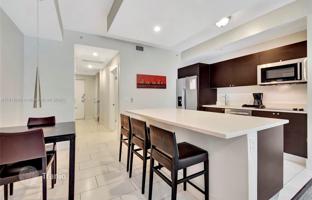 3-комнатная квартира в кондо 192 м² в Дорале за $279 000