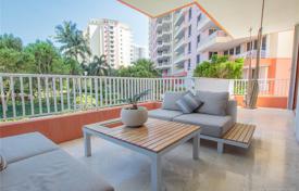 Комфортабельные апартаменты с видом на город в резиденции на первой линии от пляжа, Ки Бискейн, Флорида, США за $2 390 000