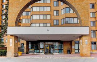 6-комнатная квартира в Скарборо за C$667 000
