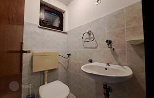 10-комнатный дом 275 м² в Приморско-Горанской жупании за 690 000 €