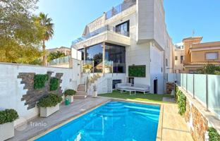 3-комнатная вилла 205 м² в Ориуэла Коста за 475 000 €
