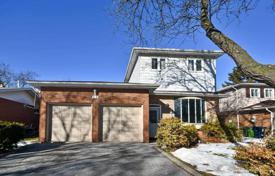 Дом в городе в Скарборо, Торонто, Онтарио,  Канада за C$1 442 000
