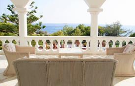 Просторная классическая вилла с бассейном и панорамным видом в 250 метрах от моря, Лагонисси, Греция за $7 000 в неделю