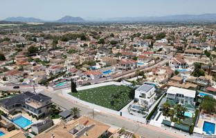 3-комнатная вилла 284 м² в Сьюдад-Кесада за 1 050 000 €