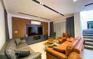 6-комнатная вилла 270 м² в Олюденизе за 55 582 000 TRY