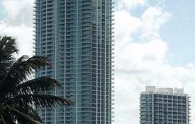 Угловые апартаменты с парковкой, террасой и видом на океан в здании с бассейнами и бизнес-центром, Эджуотер, США за $1 295 000
