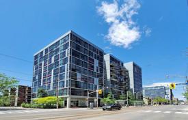 Квартира на Батерст-стрит, Торонто, Онтарио,  Канада за C$953 000