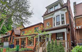 Дом в городе в Олд Торонто, Торонто, Онтарио,  Канада за C$2 283 000