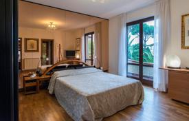 5-комнатная вилла в Камайоре, Италия за 9 300 € в неделю