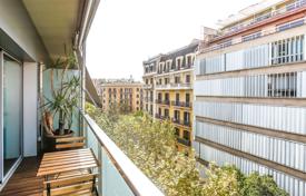 Апартаменты с гарантированным доходом 4% в Эшампле, Барселона, Испания за $862 000