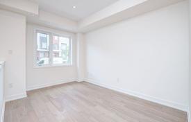 5-комнатный таунхаус в Норт-Йорке, Канада за C$1 846 000