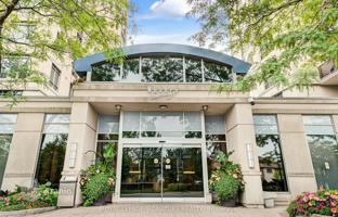 6-комнатная квартира в Скарборо за C$871 000