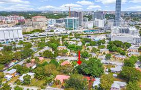 Земельный участок в Майами, США за 1 016 000 €