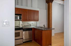 Квартира на Куин-стрит-Запад, Олд Торонто, Торонто,  Онтарио,   Канада за C$889 000