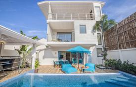 Меблированная вилла с внутренним двориком и бассейном, 300 метров до пляжа, Самуи, Таиланд за $3 600 в неделю