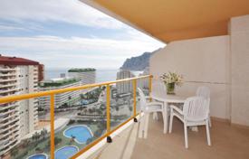 Меблированная трехкомнатная квартира с видом на море в Кальпе, Аликанте, Испания за 260 000 €