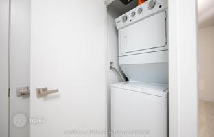 5-комнатная квартира в Норт-Йорке за C$915 000