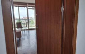 Квартира в комплексе на курорте Солнечный берег в 600 метрах от пляжей за 53 000 €