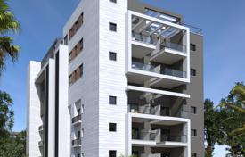 Апартаменты с террасами в новом жилом доме на тихой улице в самом центре города, Нетания, Израиль за $495 000