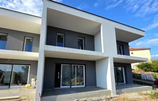 4-комнатный дом 97 м² в Viškovo за 325 000 €