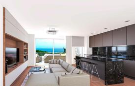 Пятикомнатные апартаменты с большой террасой и видом на море в 700 метрах от пляжа, Торремолинос, Испания за 670 000 €