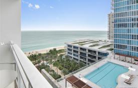 Меблированная квартира с видом на океан в резиденции на первой линии от пляжа, Майами-Бич, Флорида, США за $980 000