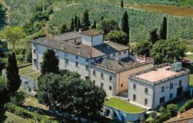 Историческая вилла XV веке посреди виноградников Кьянти, Тоскана, Италия за 9 200 000 €