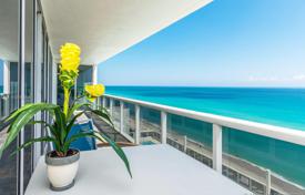 Светлые апартаменты с видом на океан в резиденции на первой линии от пляжа, Халландейл Бич, Флорида, США за 1 028 000 €