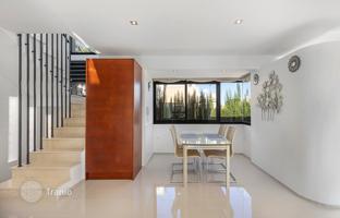 5-комнатная вилла 296 м² в Ориуэла Коста за 895 000 €