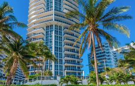 Пятикомнатные апартаменты с видом на океан, сад и бассейн в Бал Харборе, Флорида, США за 2 679 000 €