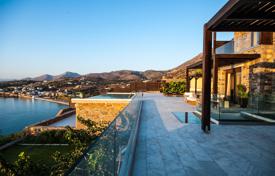 Трехэтажная вилла с собственным пляжем, бассейном и лифтом, Элунда, Греция за 8 200 € в неделю