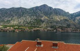 Квартиры с потрясающим видом на море и горы в Муо, Котор, Черногория за 95 000 €