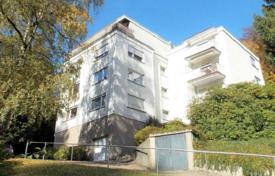 Комфортабельные апартаменты с балконом в ухоженном доме с парковкой и живописным видом, Баден-Баден, Германия за 359 000 €