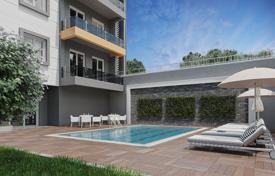 Просторные апартаменты в жилом комплексе с бассейном и тренажерным залом, Авсаллар, Турция за От $103 000