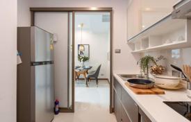 2-комнатные апартаменты в кондо в Ваттхане, Таиланд за $294 000